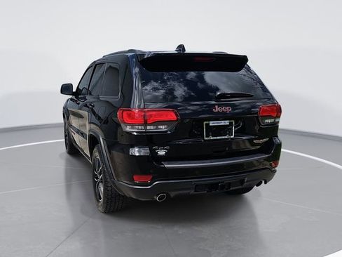 Used 2017 Jeep Grand Cherokee Trailhawk AWD/4WD image 5