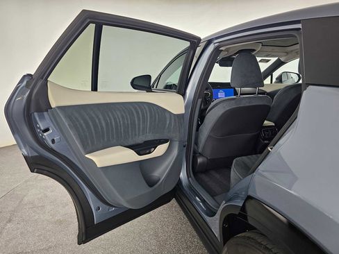 Certified 2023 Lexus RZ 450e Premium w/ Accessory Package (P5) image 15