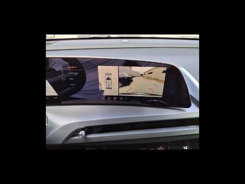 New 2026 Cadillac Vistiq Sport image 17