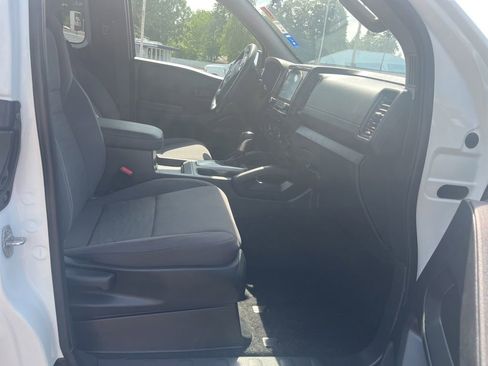 Used 2022 Nissan Frontier S RWD image 6