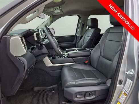 Used 2024 Toyota Tundra Limited w/ TRD Off-Road Package AWD/4WD image 13
