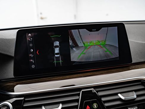 Used 2019 BMW 540i w/ Convenience Package RWD image 33
