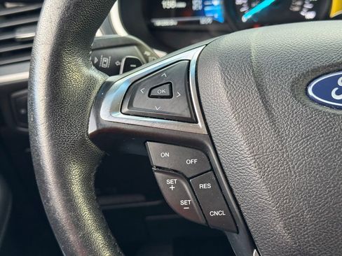 Used 2020 Ford Edge SEL image 30