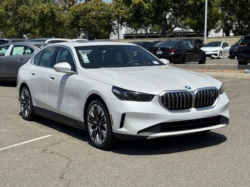 New 2026 BMW i5 eDrive40 RWD image 6
