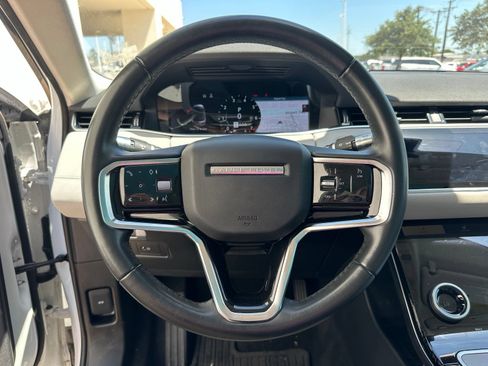 Used 2021 Land Rover Range Rover Evoque SE AWD/4WD image 11