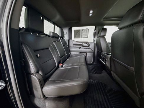 Used 2022 Chevrolet Silverado 1500 LTZ w/ LTZ Premium Package AWD/4WD image 29