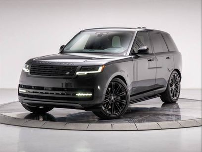 Used 2025 Land Rover Range Rover SE