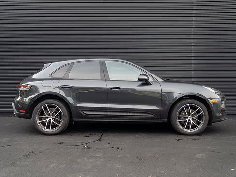 Used 2026 Porsche Macan AWD/4WD image 27