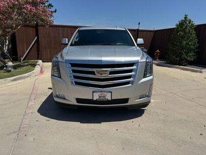 Used 2017 Cadillac Escalade Luxury