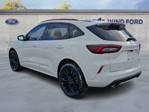 Certified 2023 Ford Escape ST-Line Elite image 4