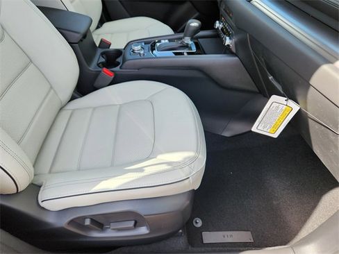 New 2025 MAZDA CX-5 AWD 2.5 S w/ Preferred Package image 17