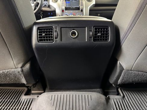 Used 2018 Toyota Tundra SR5 w/ SR5 Upgrade Package image 17