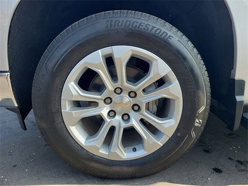 Used 2022 Chevrolet Silverado 1500 LTZ w/ LTZ Convenience Package II image 24