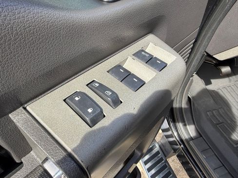 Used 2012 Ford F350 Lariat w/ Lariat Ultimate Pkg AWD/4WD image 23