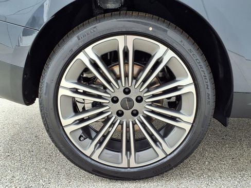New 2026 Land Rover Range Rover Sport SE AWD/4WD image 6