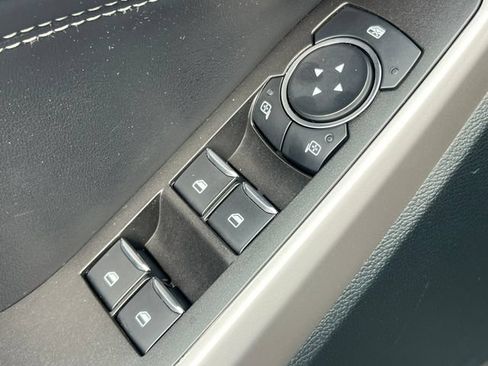 Certified 2024 Ford Explorer XLT AWD/4WD image 19