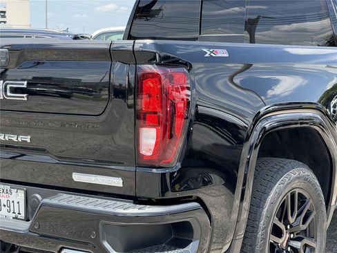Used 2024 GMC Sierra 1500 Elevation w/ Elevation Premium Package AWD/4WD image 7