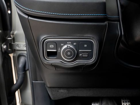 Used 2025 Mercedes-Benz G 580 w/ EQ Technology image 55