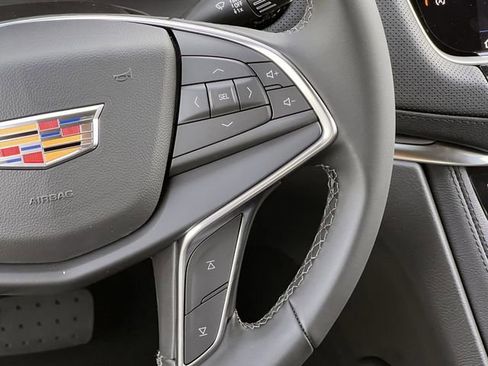 New 2026 Cadillac XT5 Luxury image 13