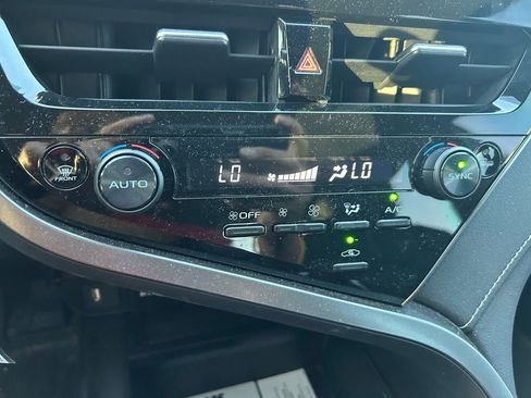 Used 2023 Toyota Camry SE FWD image 27