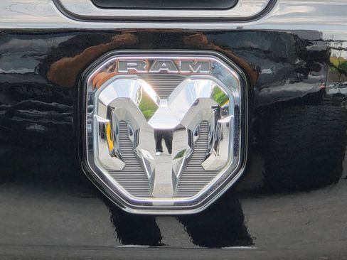 Used 2021 RAM 1500 Big Horn AWD/4WD image 34