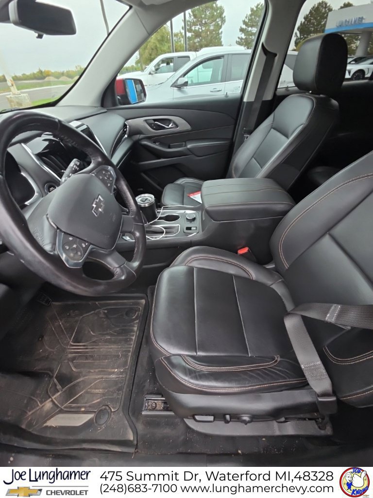 Used 2020 Chevrolet Traverse RS w/ LPO, Floor Liner Package FWD image 10