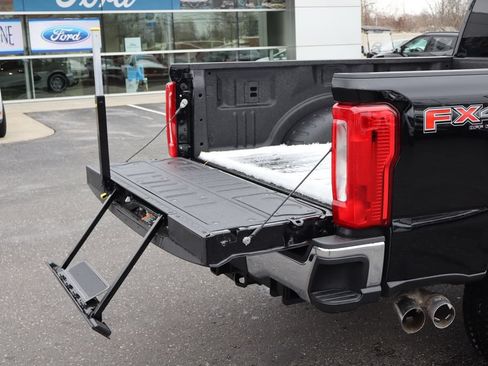 New 2026 Ford F350 XLT w/ FX4 Off-Road Package AWD/4WD image 19