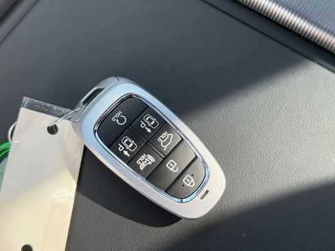 Certified 2023 Hyundai Palisade Calligraphy w/ Cargo Package image 36