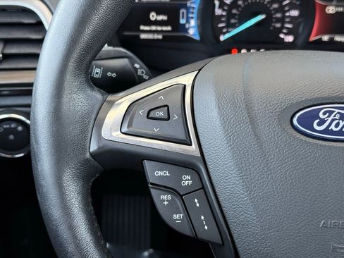 Used 2018 Ford Fusion SE w/ Equipment Group 602A FWD image 27