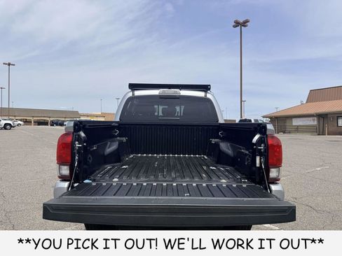 Used 2023 Toyota Tacoma SR5 w/ Technology Package AWD/4WD image 9