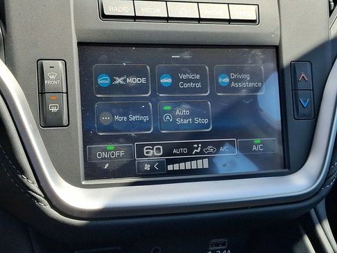 Used 2025 Subaru Outback AWD/4WD image 13