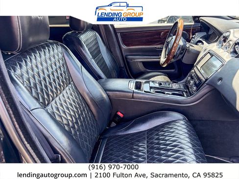 Used 2017 Jaguar XJ L Portfolio RWD image 15