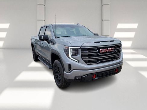 Used 2024 GMC Sierra 1500 AT4 w/ Technology Package image 3