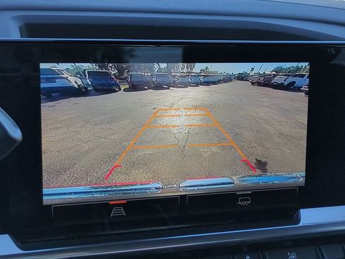 Used 2024 GMC Sierra 1500 SLE image 20