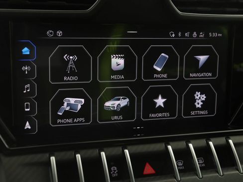 Used 2022 Lamborghini Urus image 60