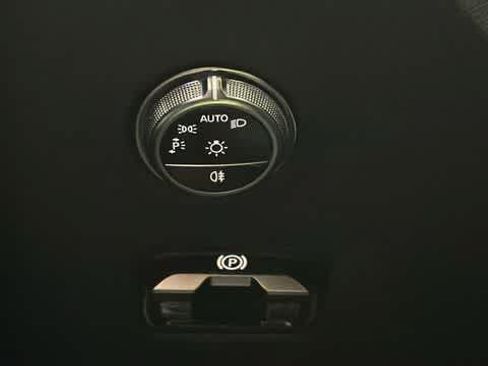 Certified 2026 Mercedes-Benz GLC 300 4MATIC image 17