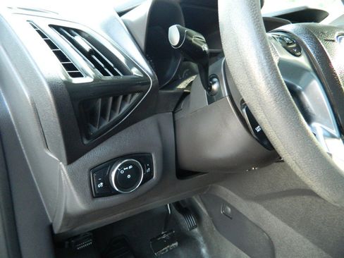 Used 2015 Ford Transit Connect XL FWD image 20