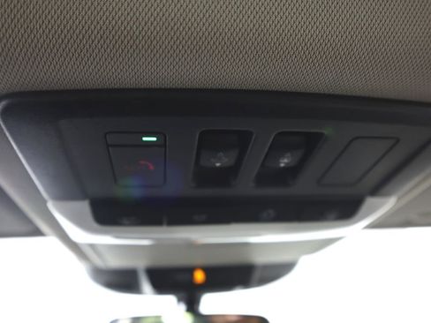 Used 2023 Nissan Rogue SV w/ SV Premium B Package image 15