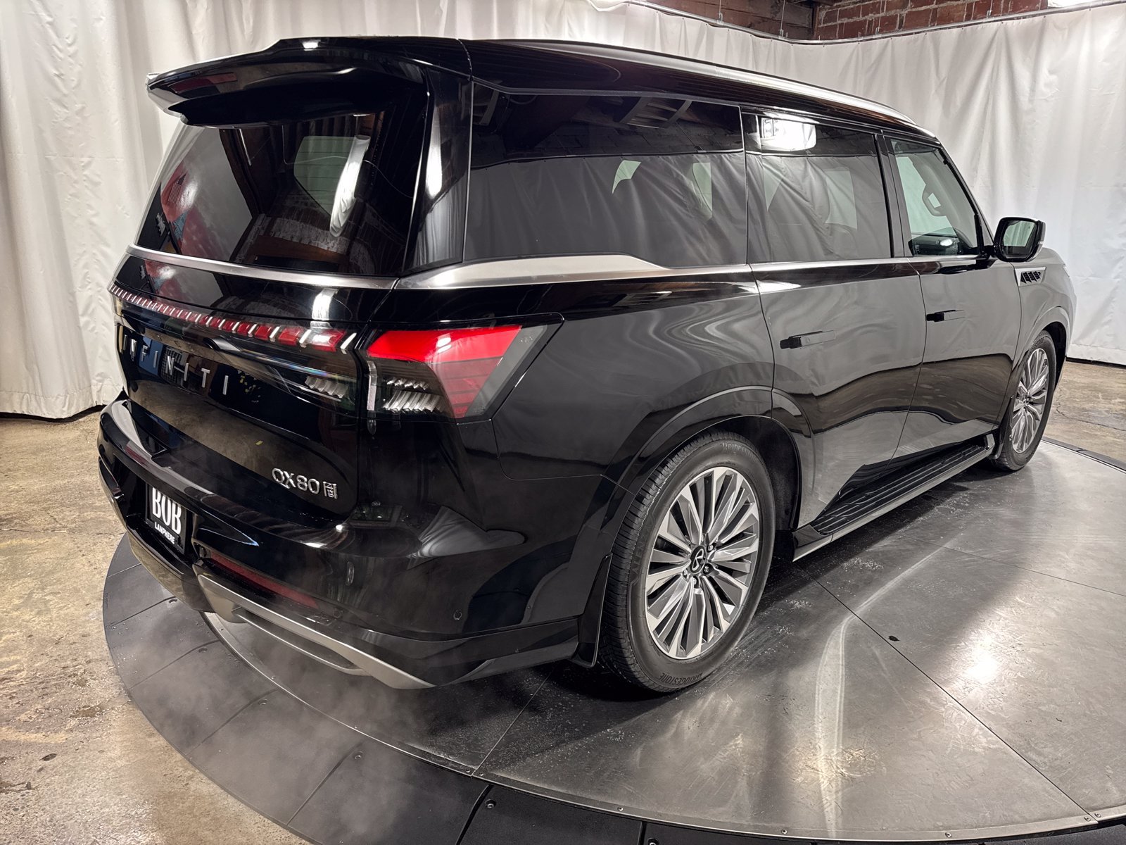 Certified 2025 INFINITI QX80 Luxe AWD/4WD image 8