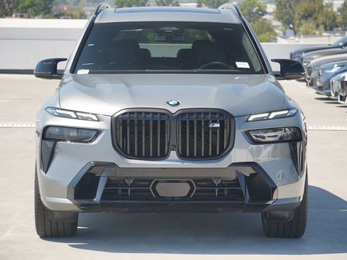 New 2025 BMW X7 M60i w/ Climate Comfort Package image 2