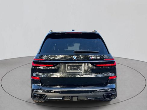 New 2026 BMW X7 M60i image 4