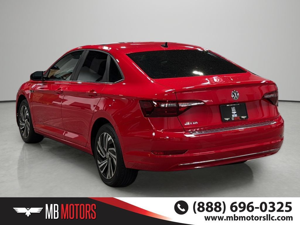 Used 2021 Volkswagen Jetta SEL FWD image 3