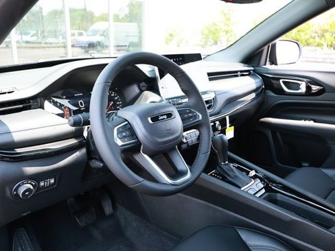 New 2026 Jeep Compass Latitude AWD/4WD image 23
