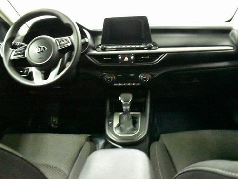 Used 2019 Kia Forte LXS image 18