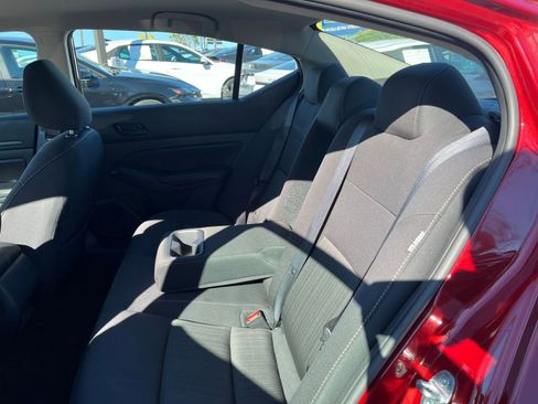 Used 2024 Nissan Altima 2.5 SV image 27