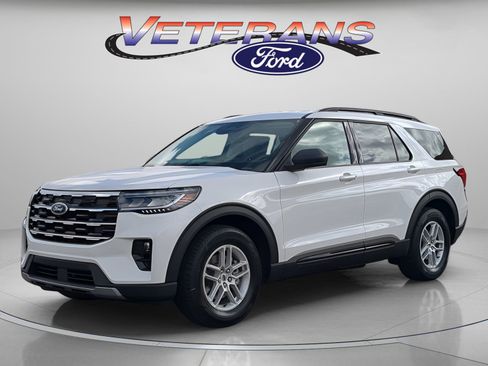 New 2026 Ford Explorer Active image 1