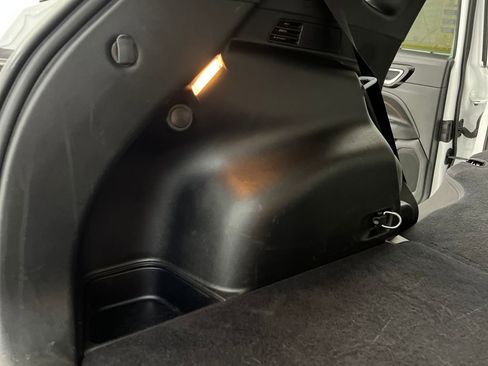 Used 2025 Jeep Compass Trailhawk image 30