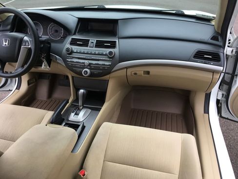 Used 2011 Honda Accord LX-P image 29