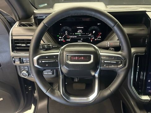 Used 2025 GMC Yukon XL Elevation w/ Elevation Premium Package AWD/4WD image 26