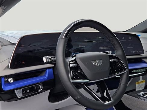 New 2025 Cadillac Optiq Luxury 1 image 11